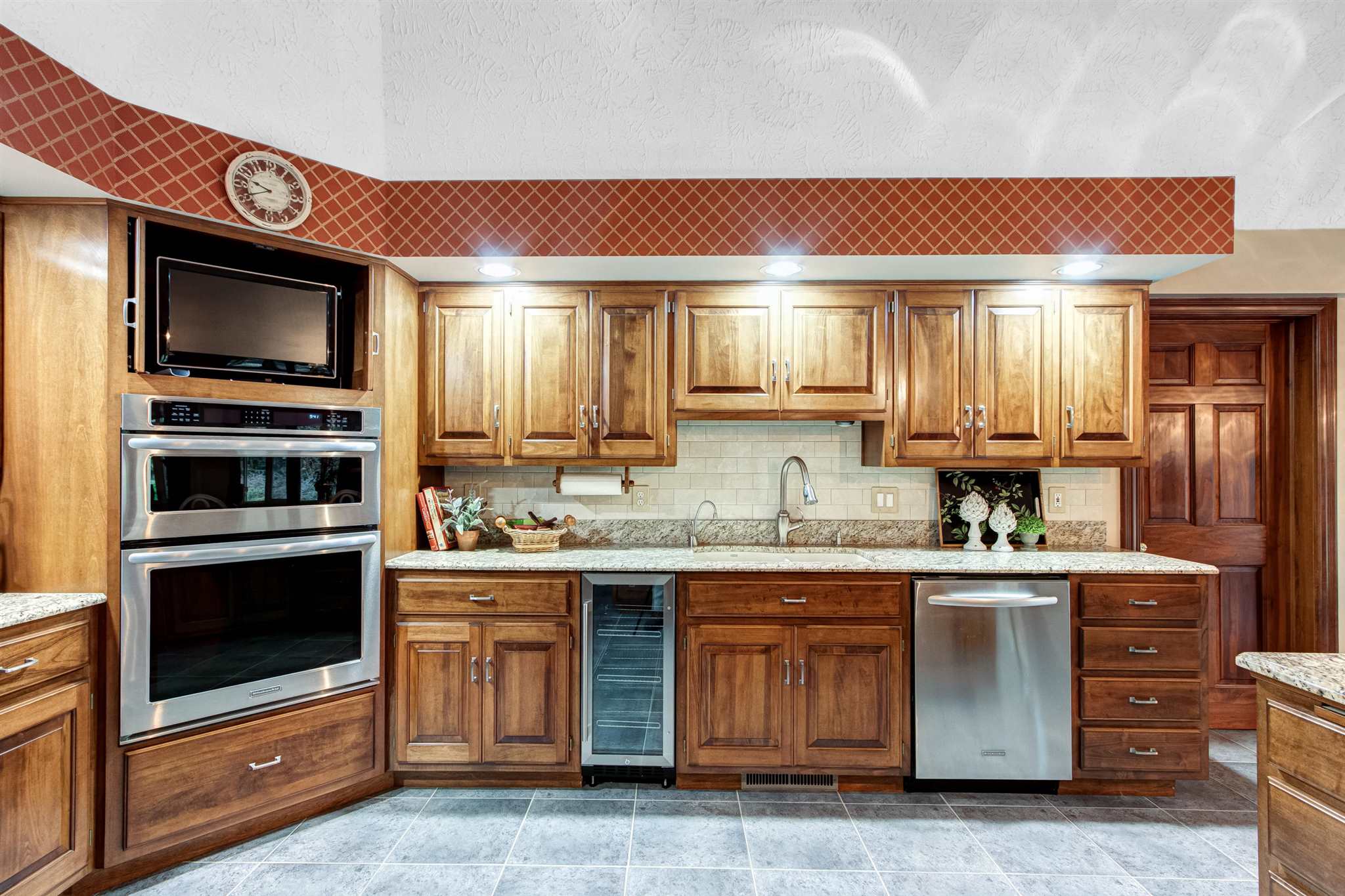 1831 Schenk Road Evansville, IN 47720 - Photo 12 of 36 Gallery Image 12