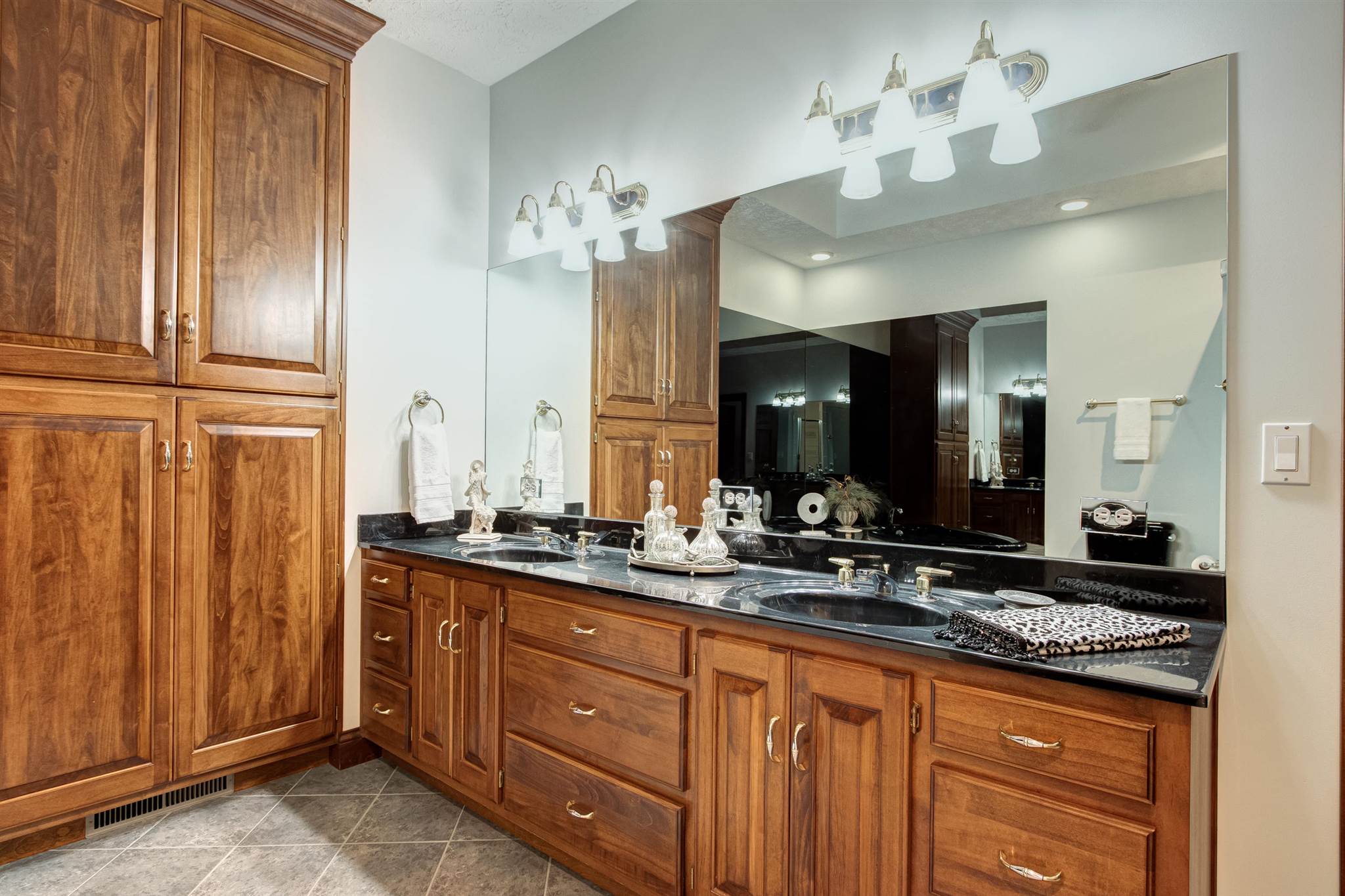 1831 Schenk Road Evansville, IN 47720 - Photo 18 of 36 Gallery Image 18