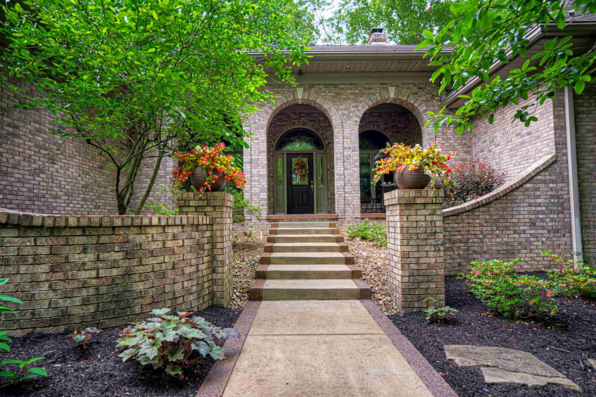 1831 Schenk Road Evansville, IN 47720 - Photo 3 of 36 Gallery Image 3