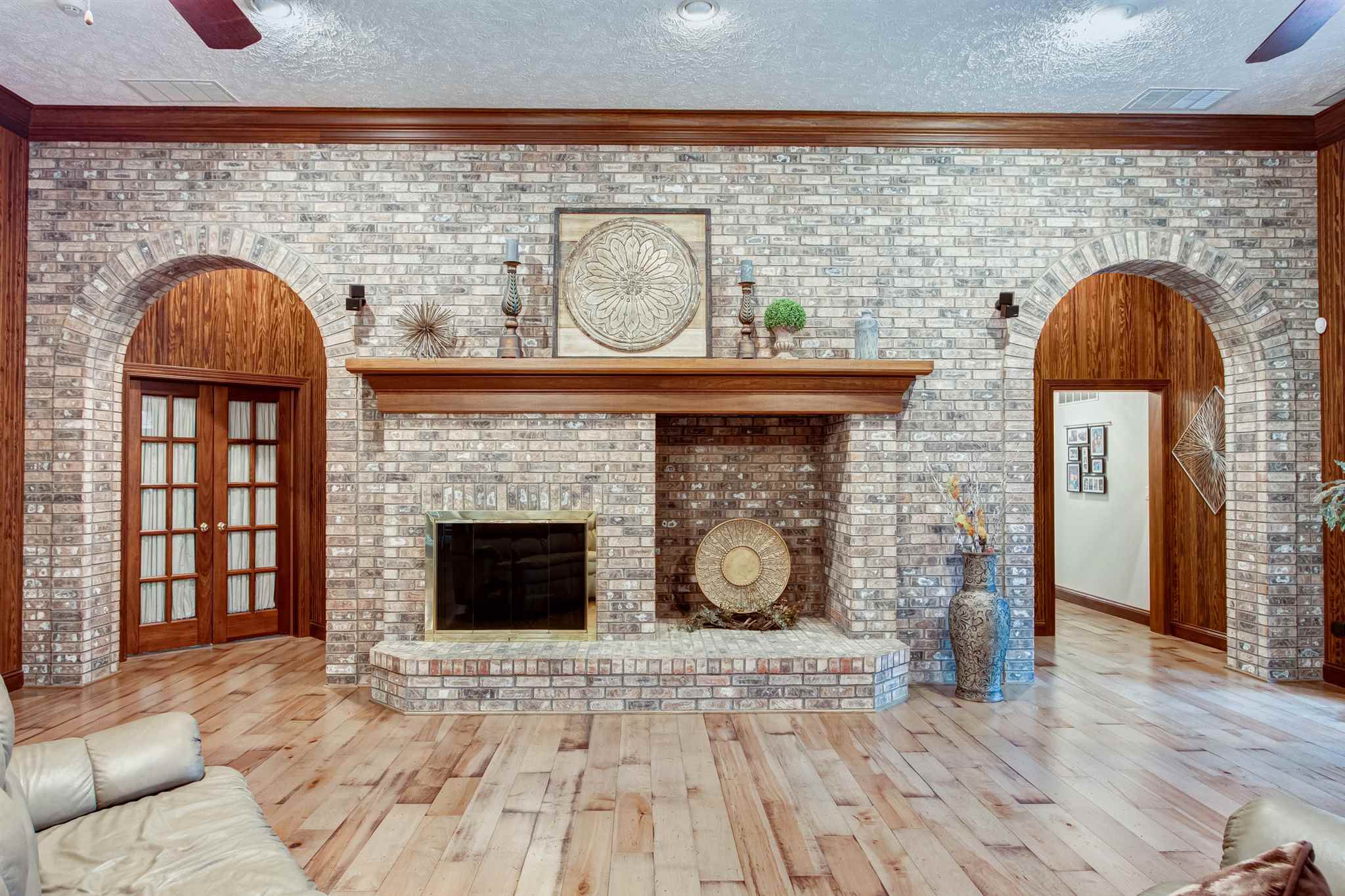 1831 Schenk Road Evansville, IN 47720 - Photo 6 of 36 Gallery Image 6