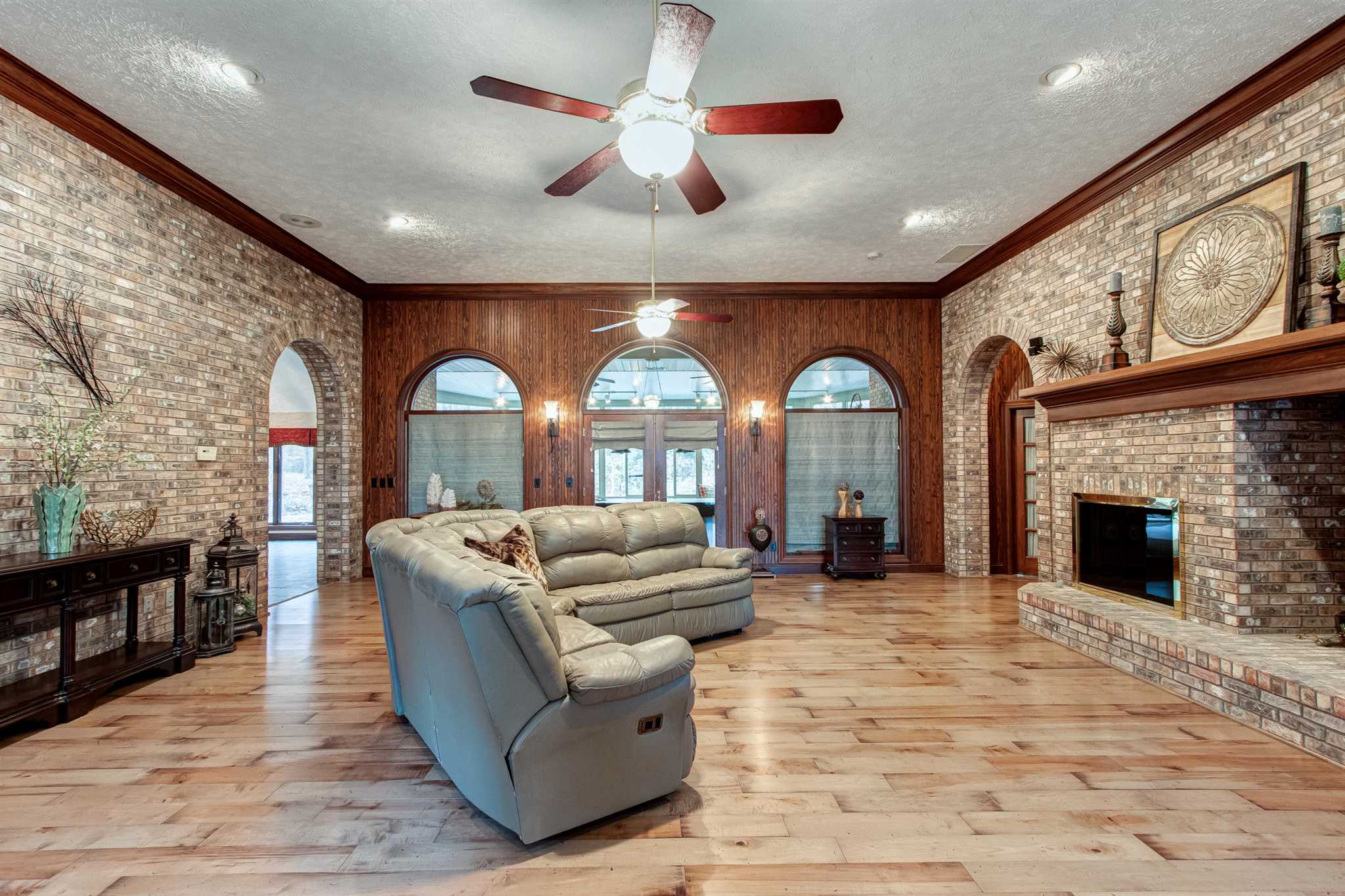 1831 Schenk Road Evansville, IN 47720 - Photo 8 of 36 Gallery Image 8