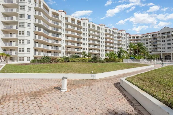 $415,000 | 1 John Anderson Drive, Unit 205, Ormond Beach, FL 32176