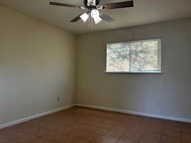 $795 | 5213 Joe Sayers Avenue, Unit 2, Austin, TX 78756