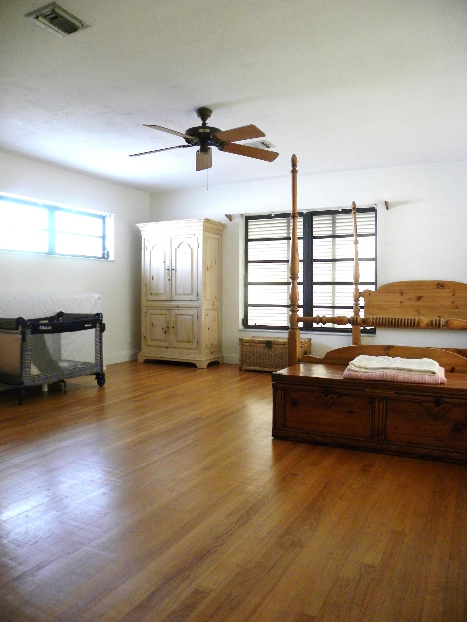 240 Colony Road Jupiter Inlet Colony, FL 33469 - Photo 13 of 20 Master Bedroom