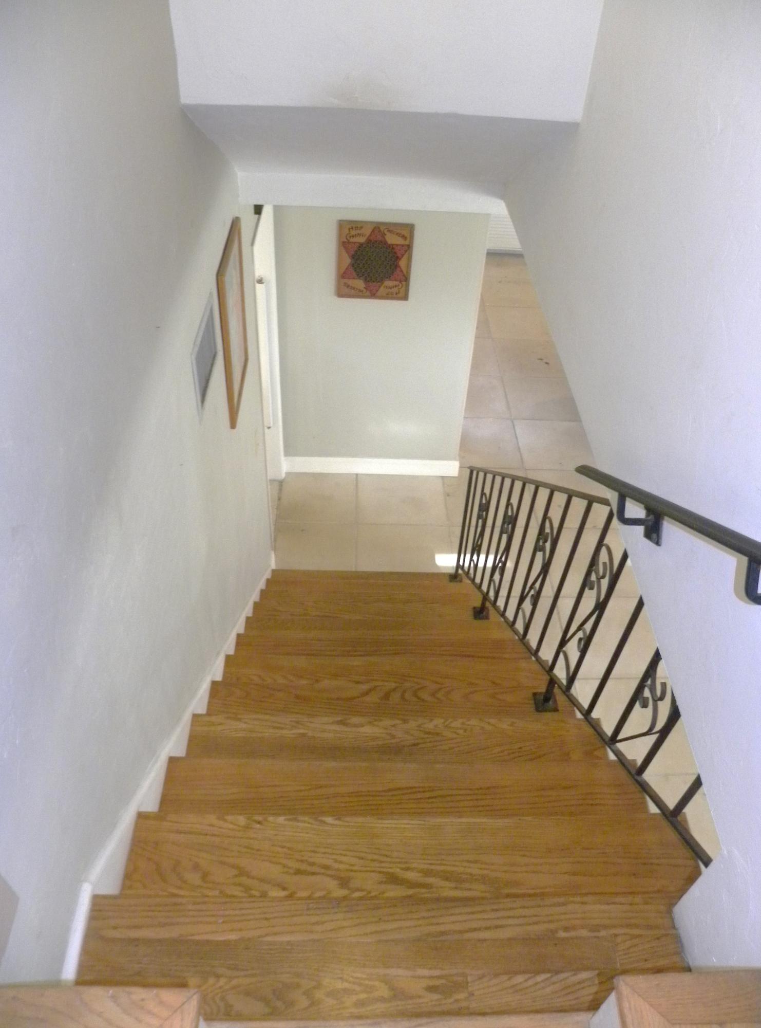 240 Colony Road Jupiter Inlet Colony, FL 33469 - Photo 17 of 20 Stairs