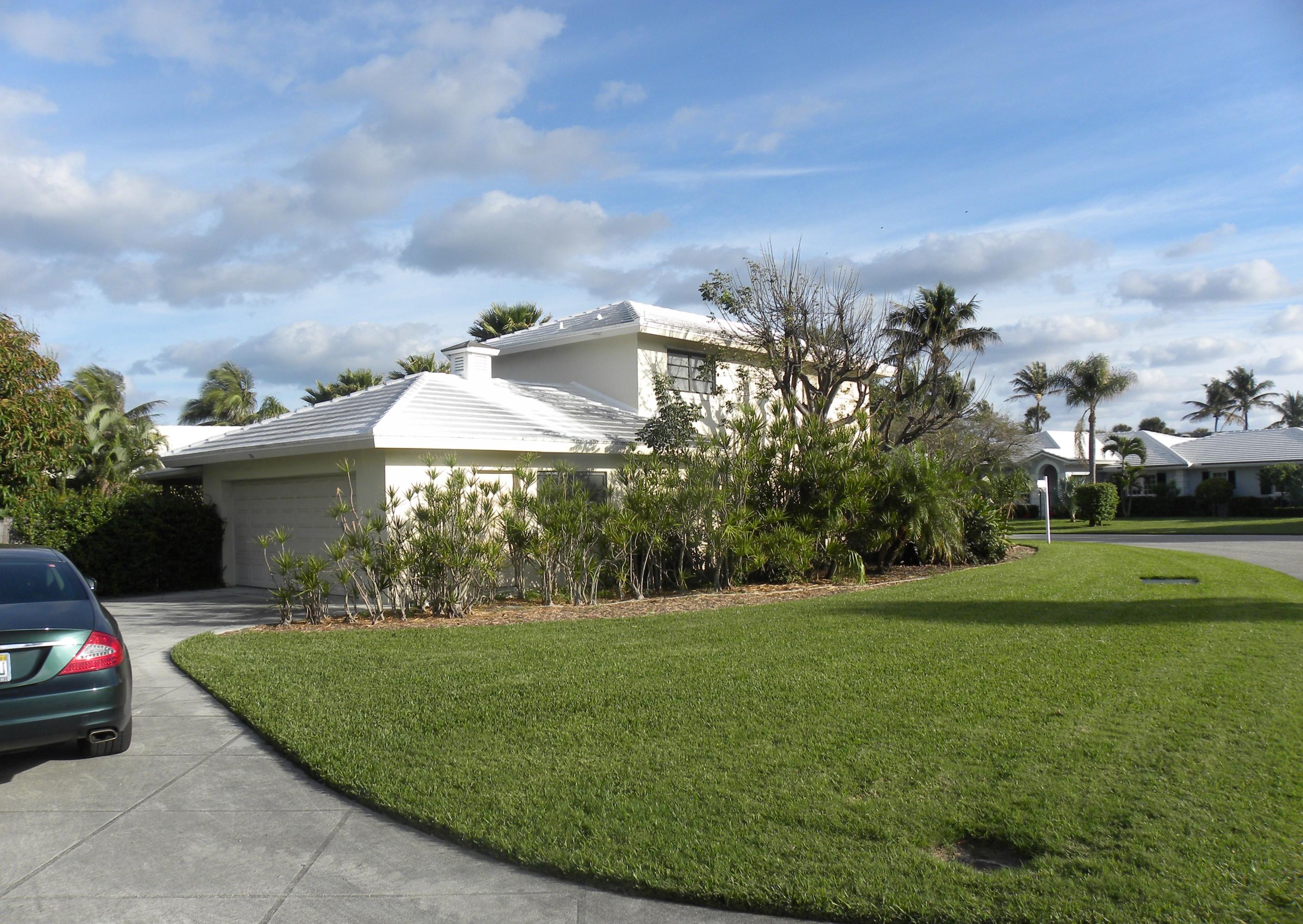 240 Colony Road Jupiter Inlet Colony, FL 33469 - Photo 2 of 20 Oversized Corner Lot