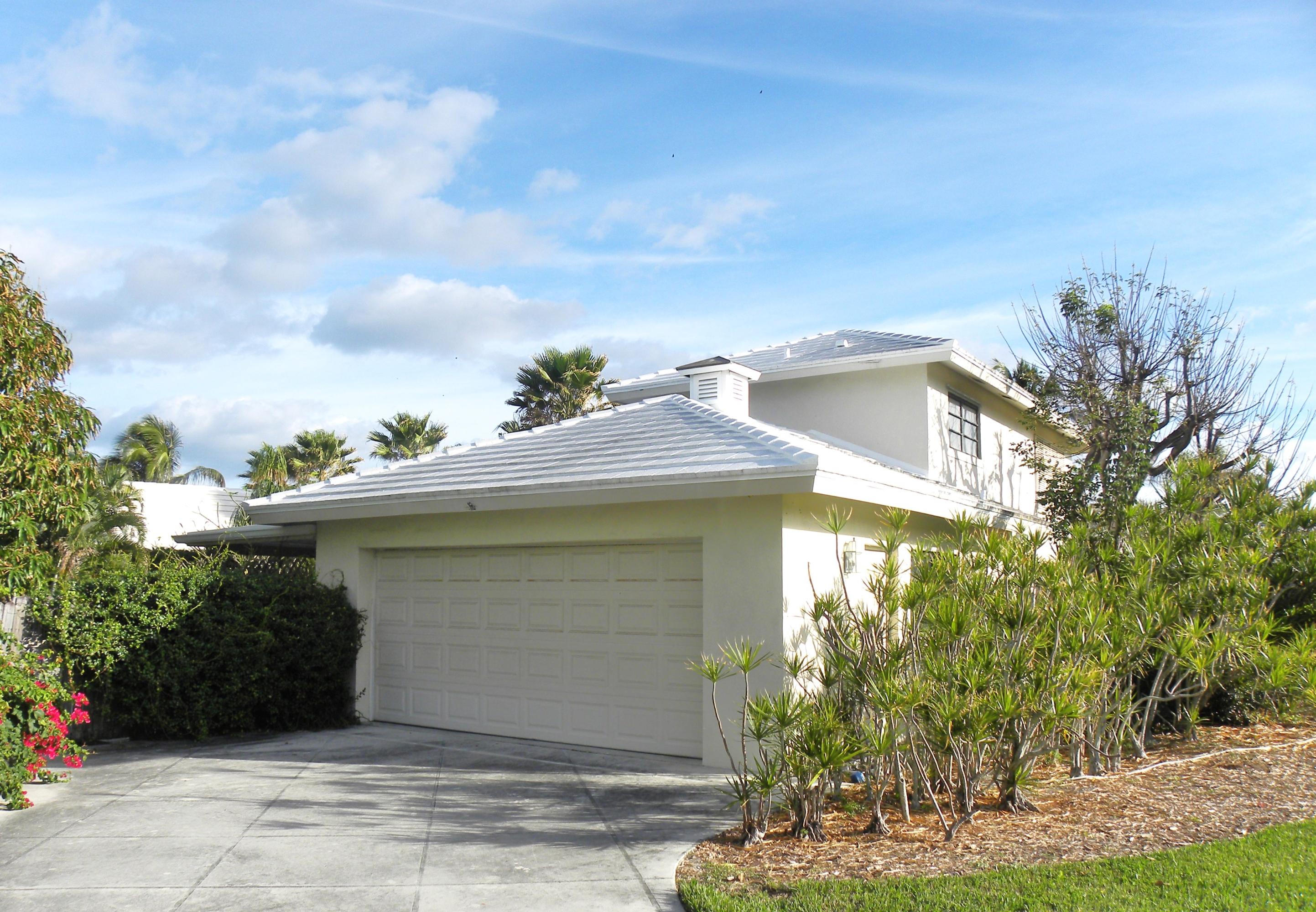240 Colony Road Jupiter Inlet Colony, FL 33469 - Photo 9 of 20 Exterior