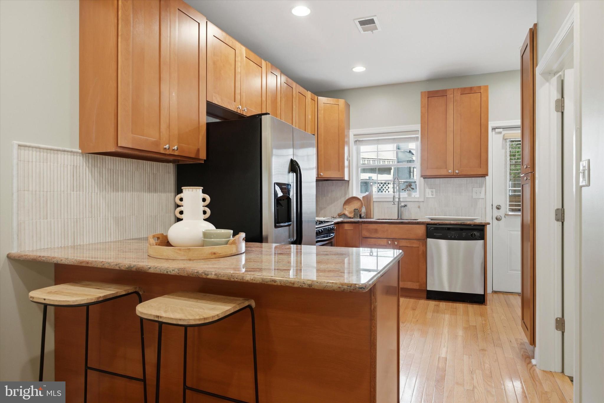 2405 Catharine Street Philadelphia, PA 19146 - Photo 8 of 49 Gallery Image 8