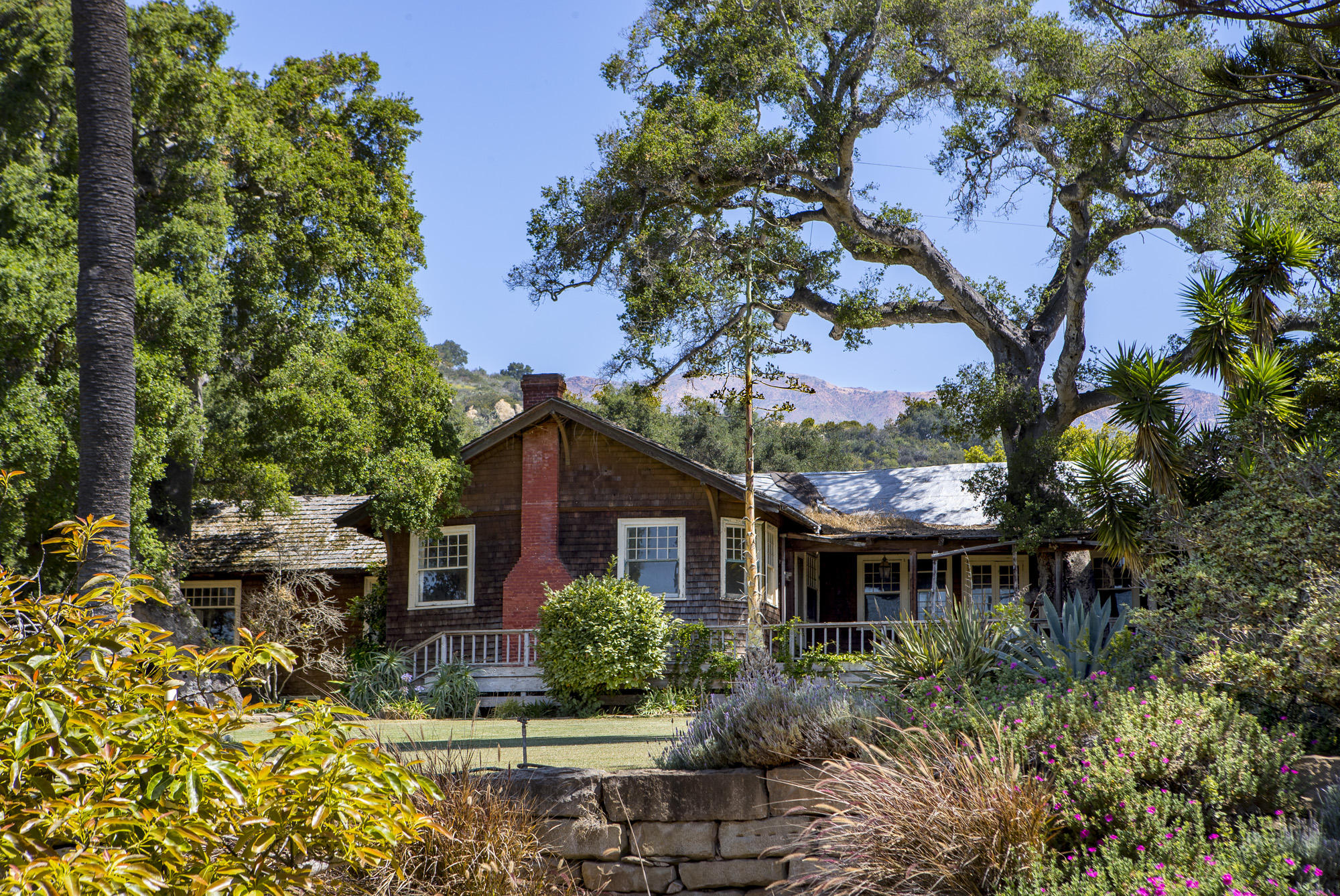 1915 Santa Monica Road Carpinteria, CA 93013 - Photo 3 of 13 The Best of Country and Coastal Life