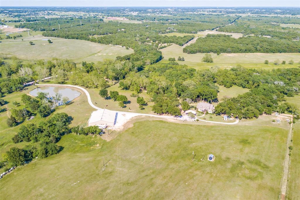 1510 Hawkins Road Whitesboro, TX 76273 - Photo 2 of 40