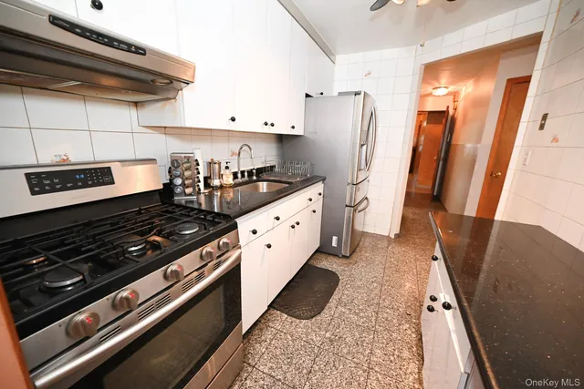 $954,000 | 60-60 Flushing Avenue | Maspeth