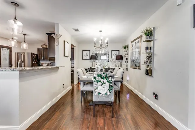 $275,000 | 218 Streamside Drive, DeSoto, TX 75115