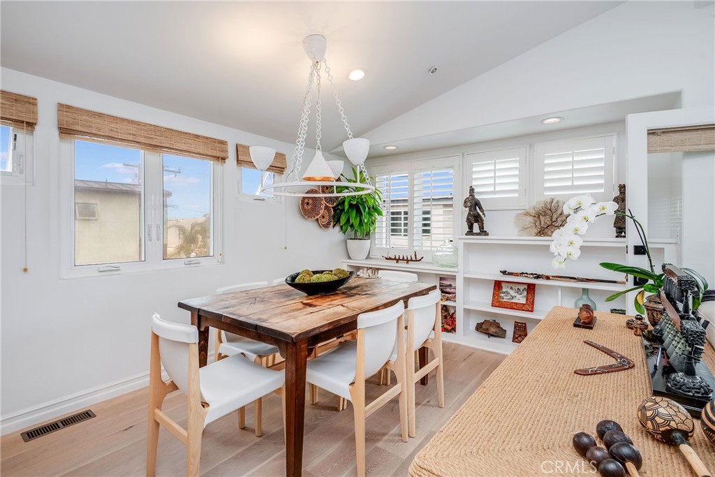 433 Marine Place, Unit B Manhattan Beach, CA 90266 - Photo 11 of 44