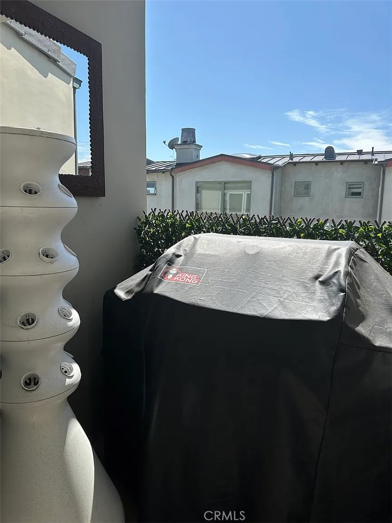 433 Marine Place, Unit B Manhattan Beach, CA 90266 - Photo 17 of 44