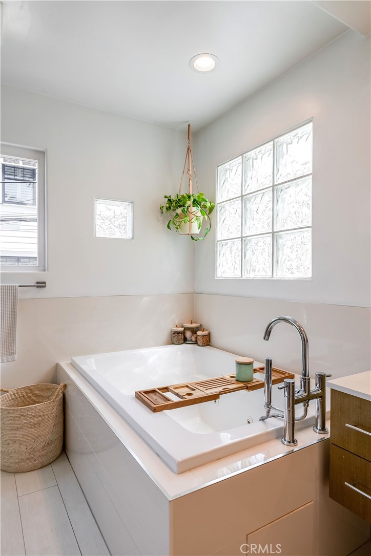 433 Marine Place, Unit B Manhattan Beach, CA 90266 - Photo 28 of 44