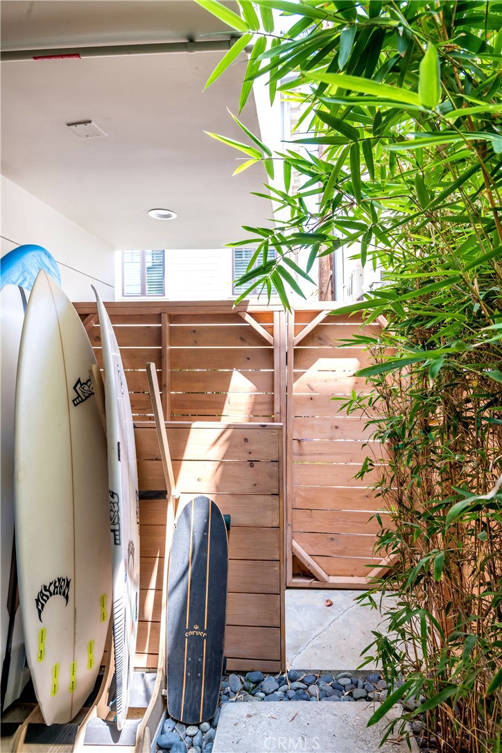 433 Marine Place, Unit B Manhattan Beach, CA 90266 - Photo 41 of 44