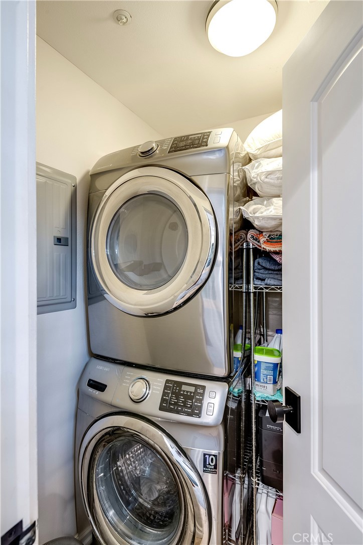 433 Marine Place, Unit B Manhattan Beach, CA 90266 - Photo 43 of 44