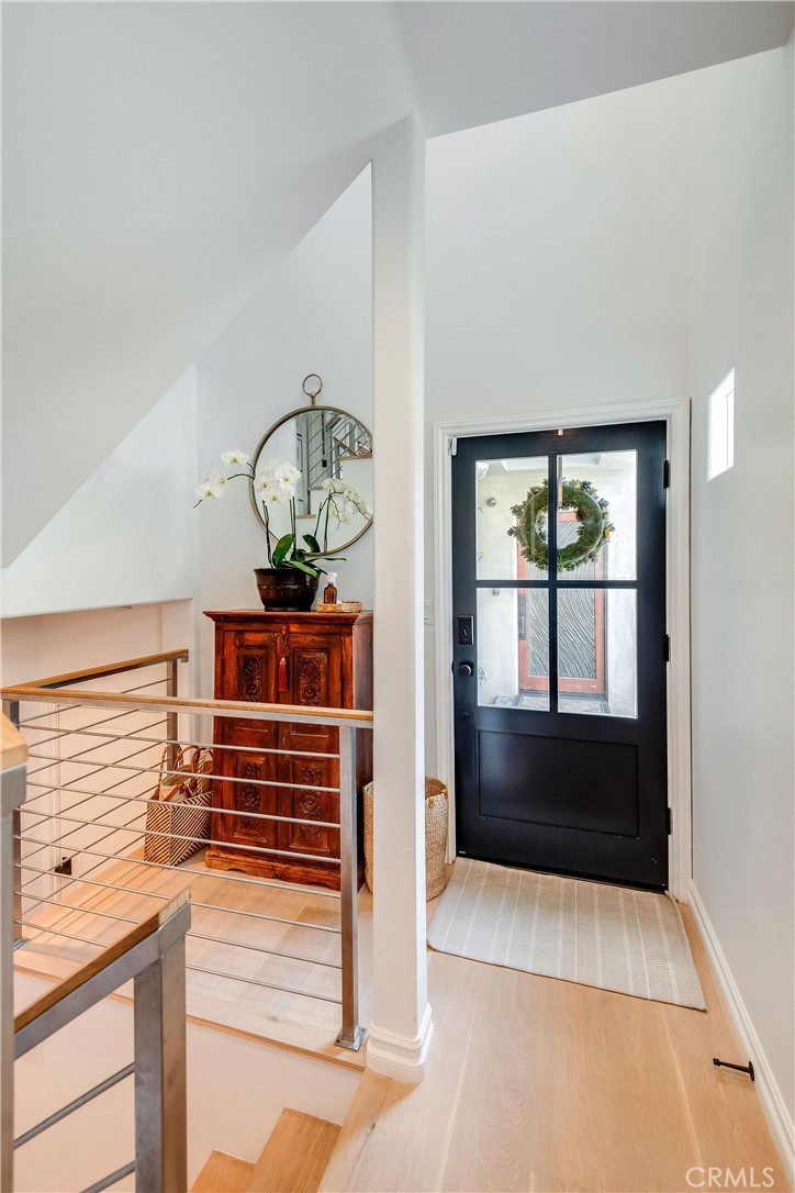 433 Marine Place, Unit B Manhattan Beach, CA 90266 - Photo 6 of 44