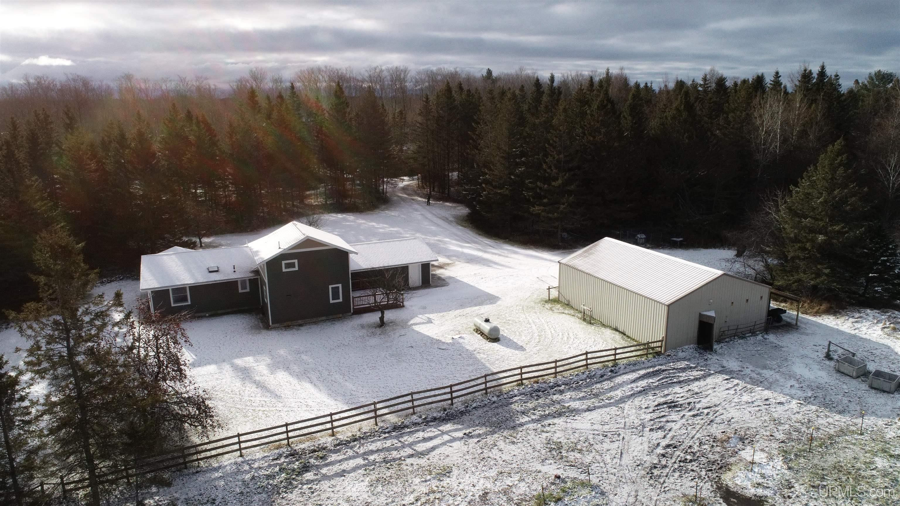 2724 Jackson Road Gulliver, MI 49840 - Photo 45 of 47