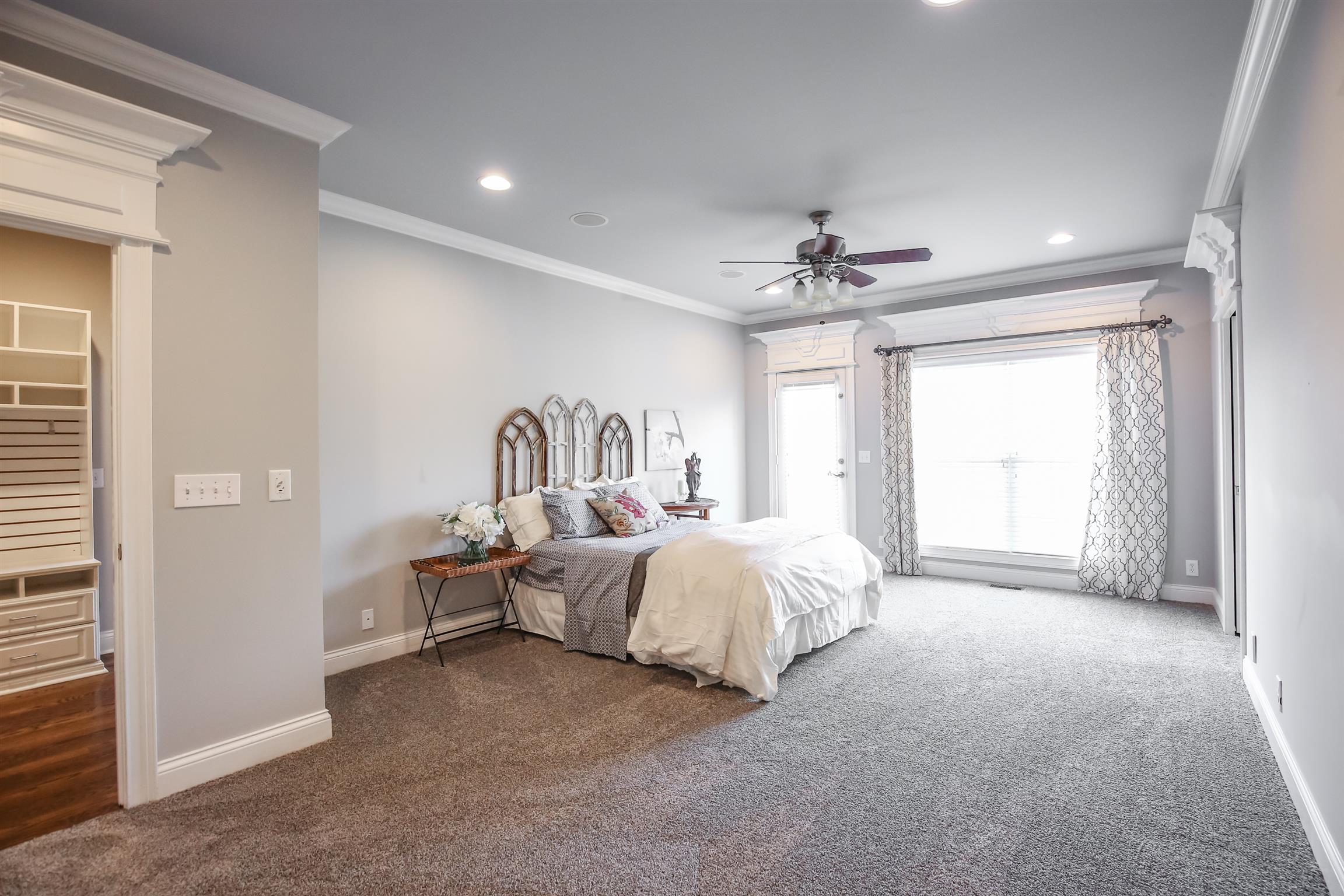 5332 Sherrington Road Murfreesboro, TN 37128 - Photo 14 of 29 Master bedroom down