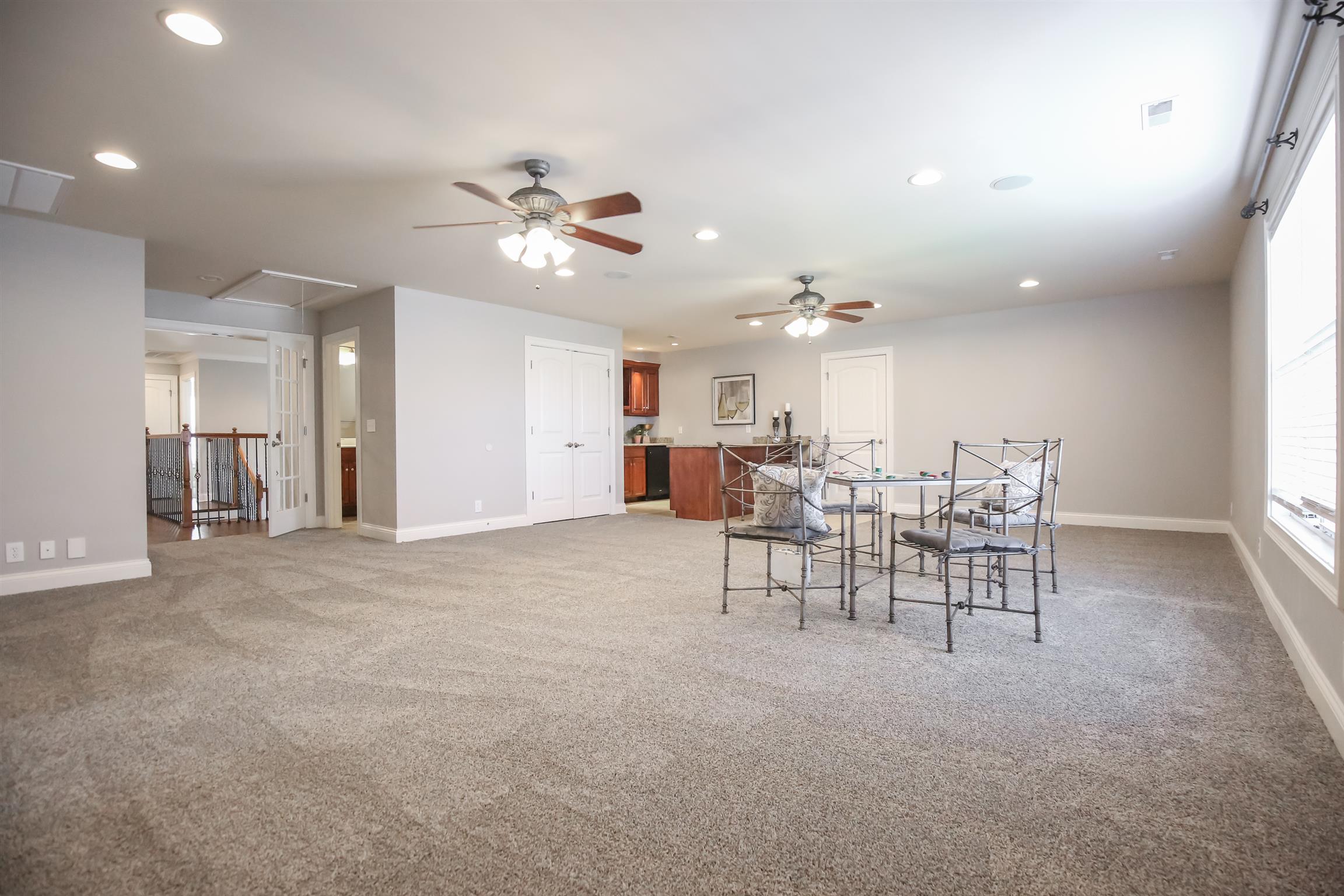 5332 Sherrington Road Murfreesboro, TN 37128 - Photo 21 of 29 Wet bar
