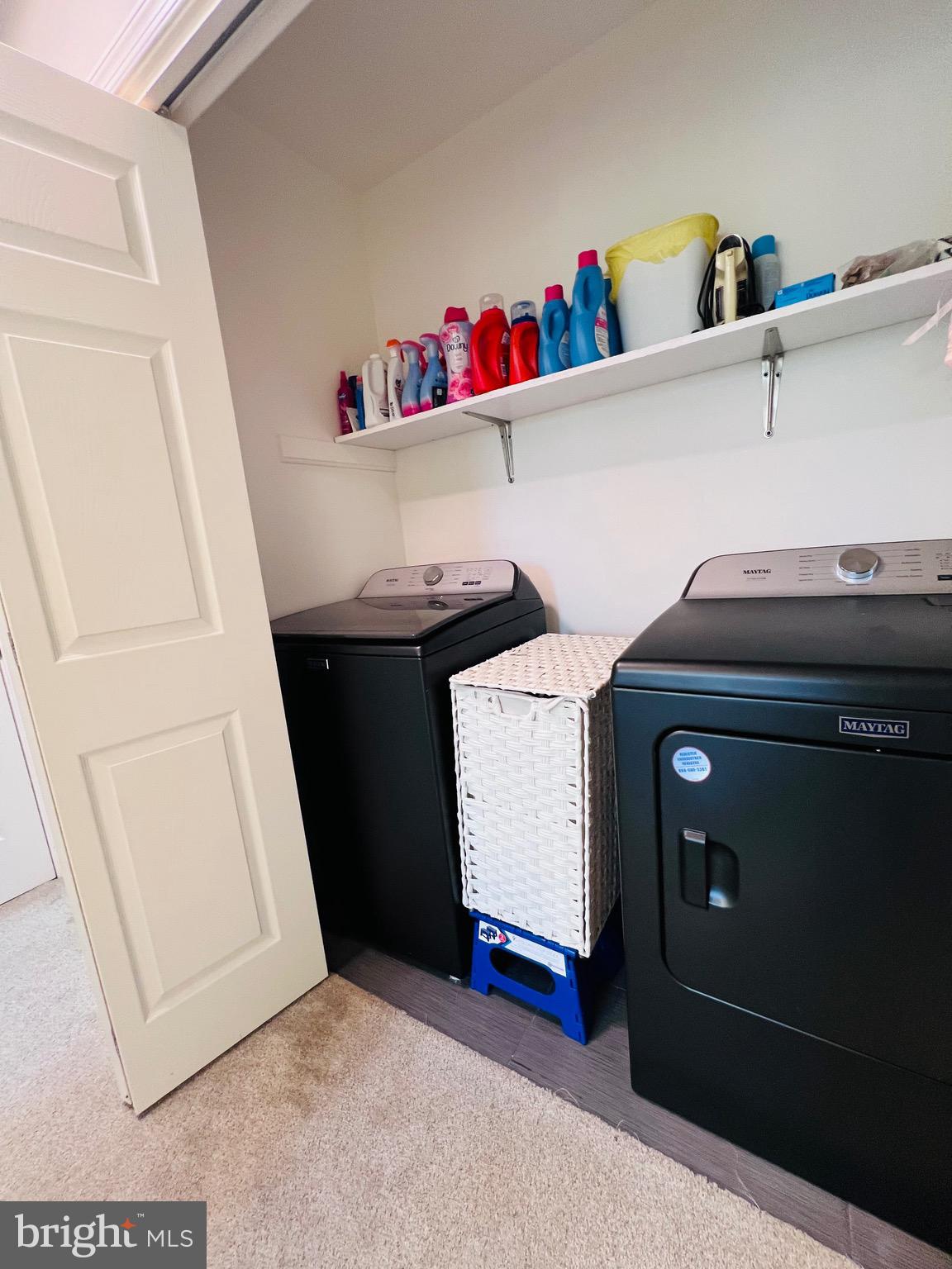 436 Thompson Circle Colonial Beach, VA 22443 - Photo 31 of 40 a utility room with dryer and washer