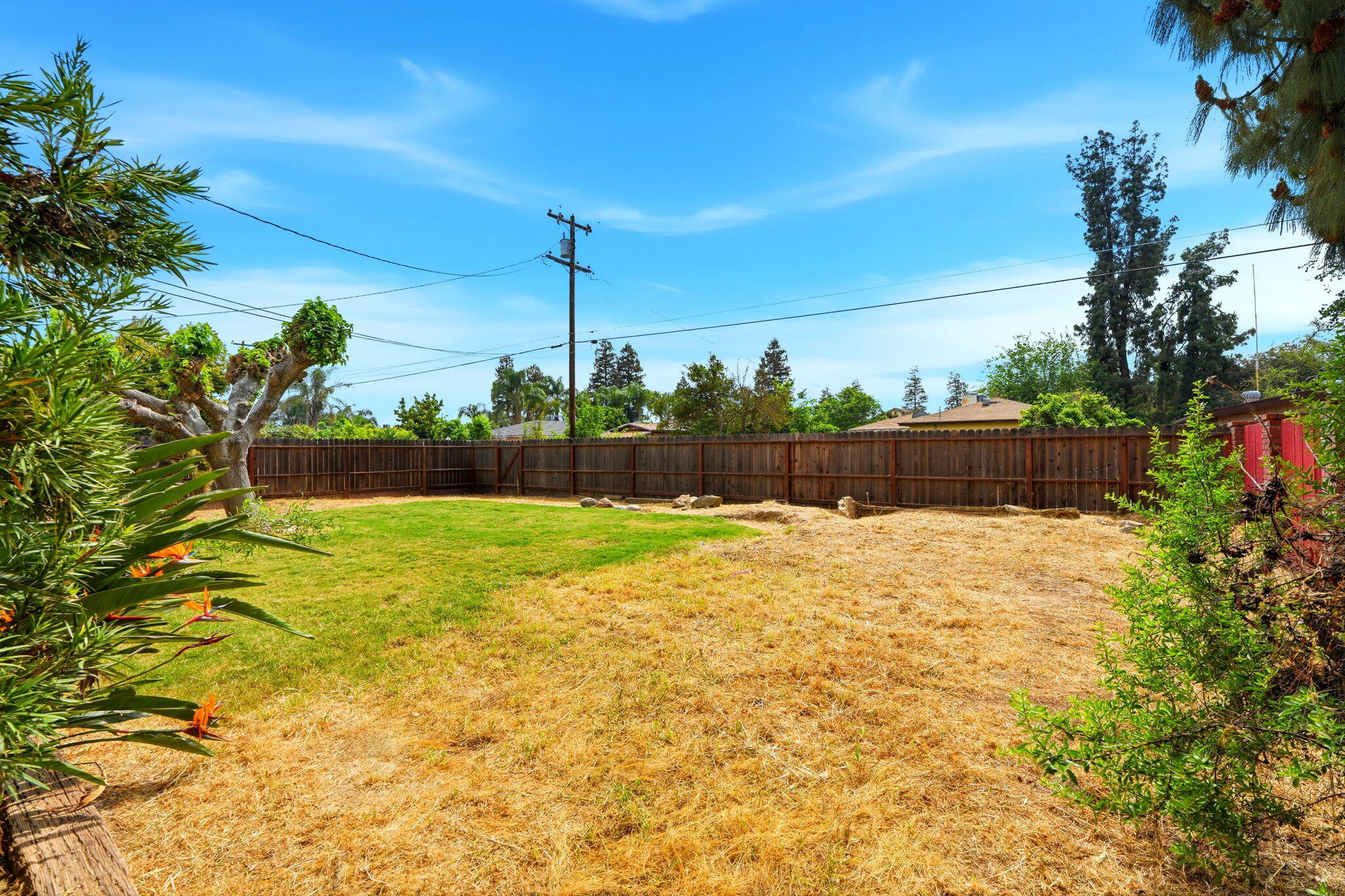 1123 East Washington Avenue Reedley, CA 93654 - Photo 47 of 54 48-1123_E_Washington_Ave_046