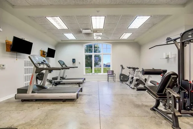 $180,000 | 10008 North Cypress Avenue, Kansas City, MO 64156