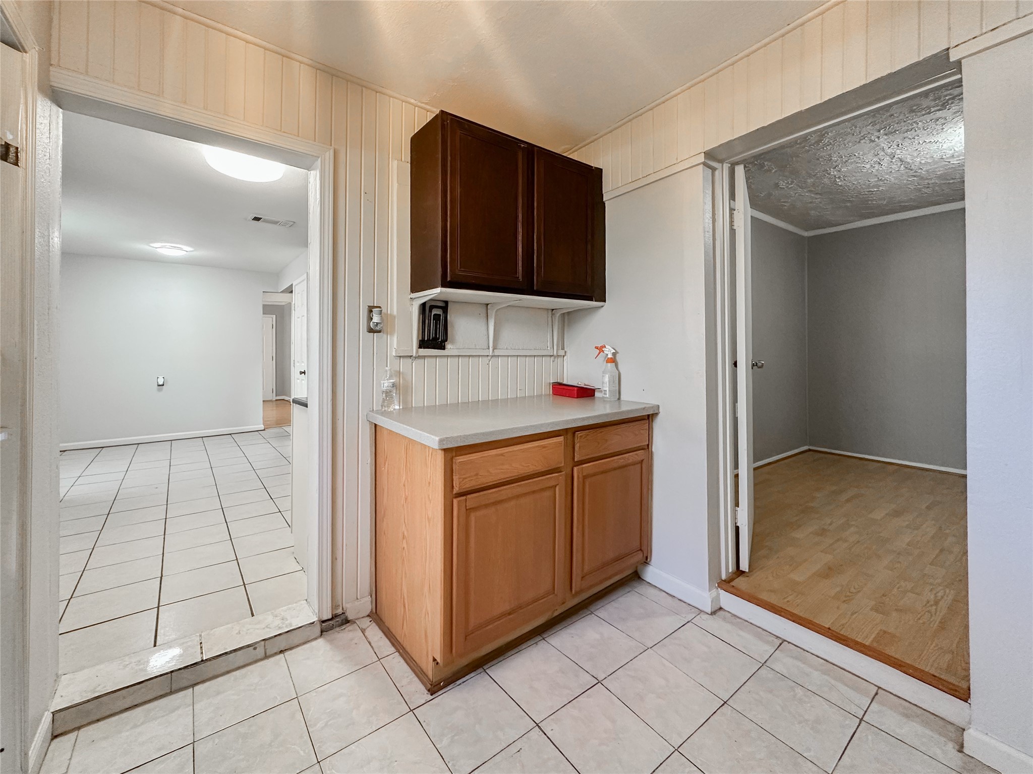 132 Grothe Lane Houston, TX 77022 - Photo 25 of 36 a utility room with cabinets