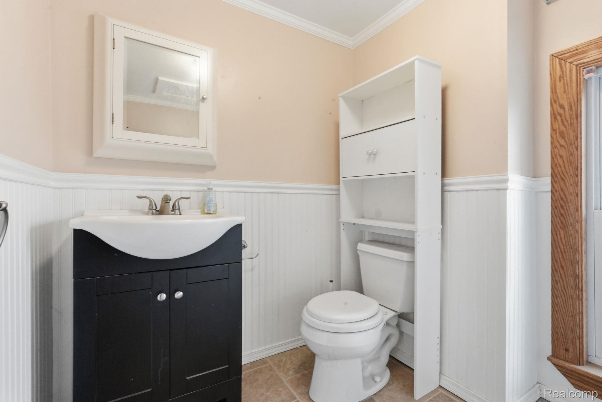 49777 Card Road Macomb, MI 48044 - Photo 14 of 18 14-web-or-mls-49777_Card_RD_024.jpg