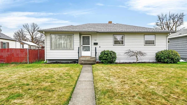 $300,000 | 114 East Sanson Avenue, Spokane, WA 99207
