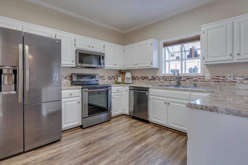 2051 Roderick Circle Franklin, TN 37064 - Photo 2 of 39 Gallery Image 2