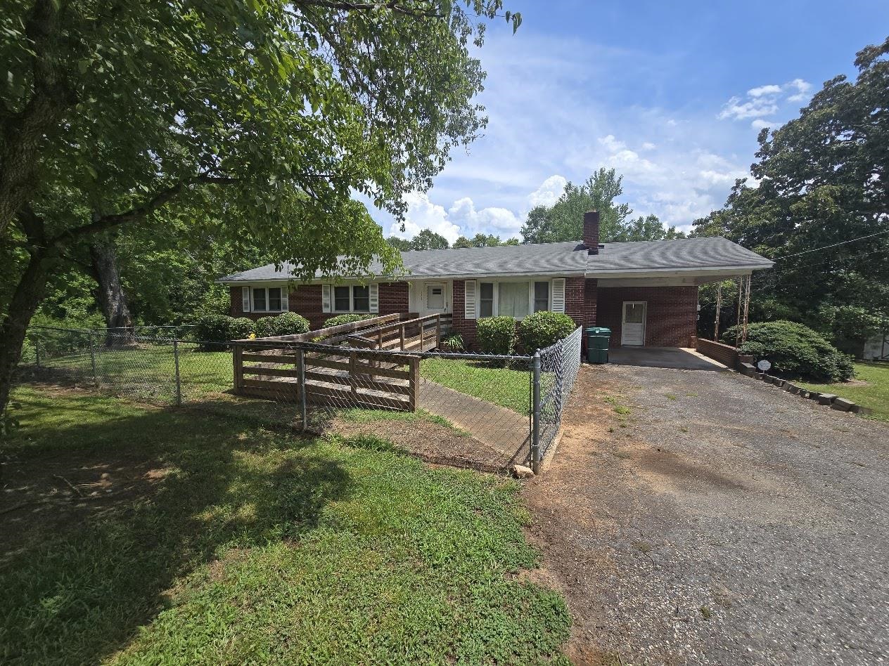 147 Batchelor Drive Blacksburg, SC 29702 - Photo 1 of 34