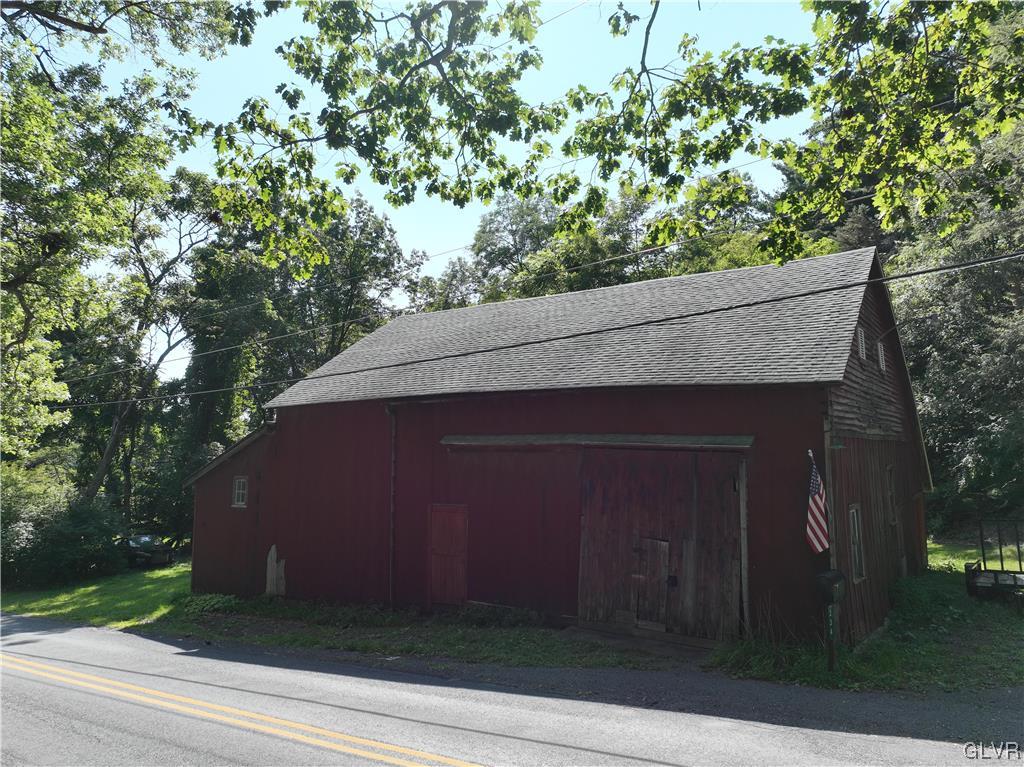 234 Rinker Road Stroudsburg, PA 18360 - Photo 5 of 49