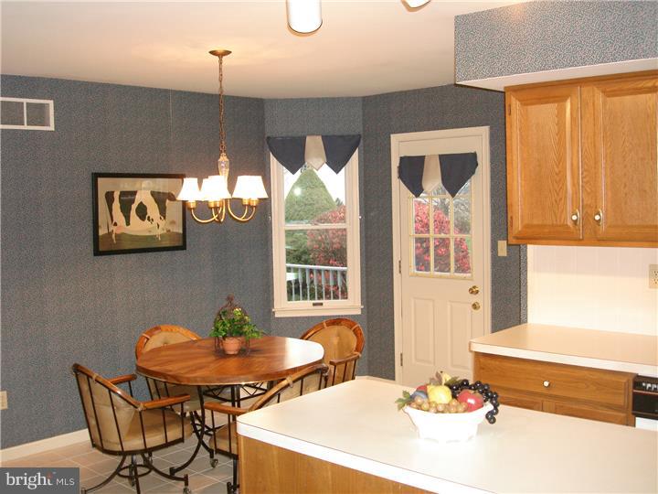3575 Darien Road Bethlehem, PA 18020 - Photo 12 of 24 Gallery Image 12