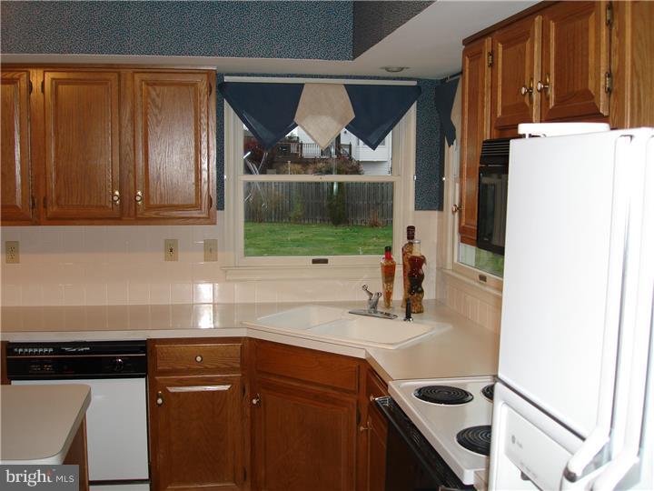 3575 Darien Road Bethlehem, PA 18020 - Photo 13 of 24 Gallery Image 13