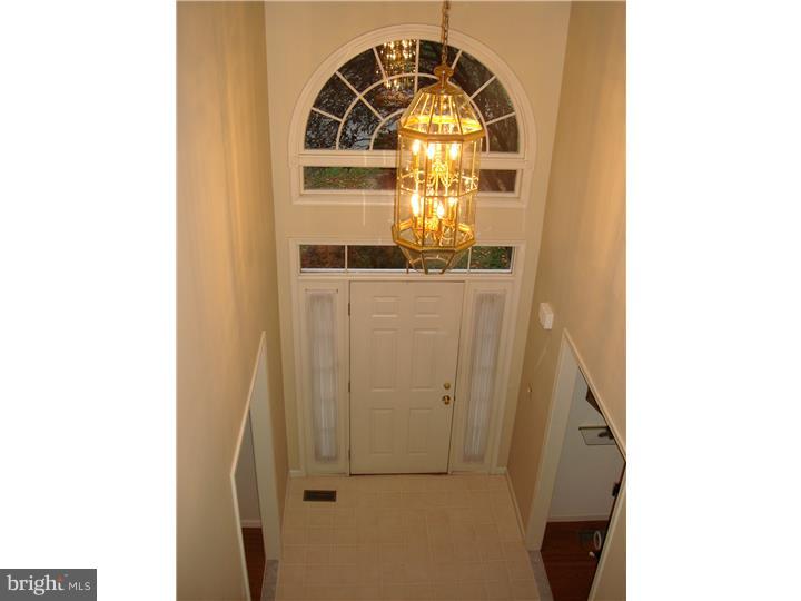3575 Darien Road Bethlehem, PA 18020 - Photo 3 of 24 Gallery Image 3