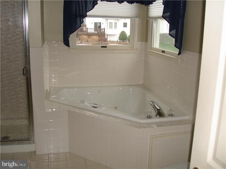 3575 Darien Road Bethlehem, PA 18020 - Photo 23 of 24 Gallery Image 23