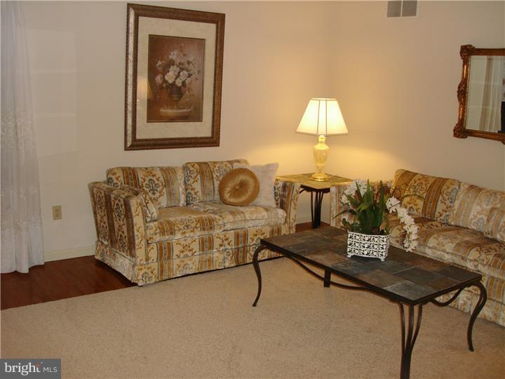 3575 Darien Road Bethlehem, PA 18020 - Photo 4 of 24 Gallery Image 4