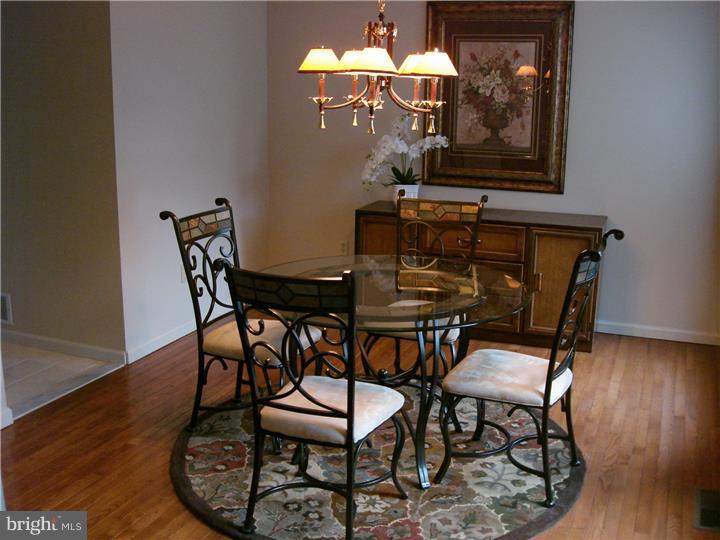 3575 Darien Road Bethlehem, PA 18020 - Photo 6 of 24 Gallery Image 6