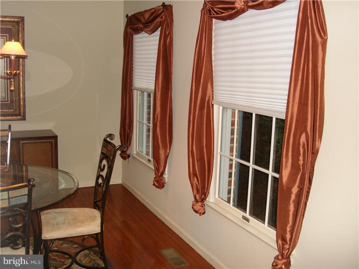 3575 Darien Road Bethlehem, PA 18020 - Photo 7 of 24 Gallery Image 7