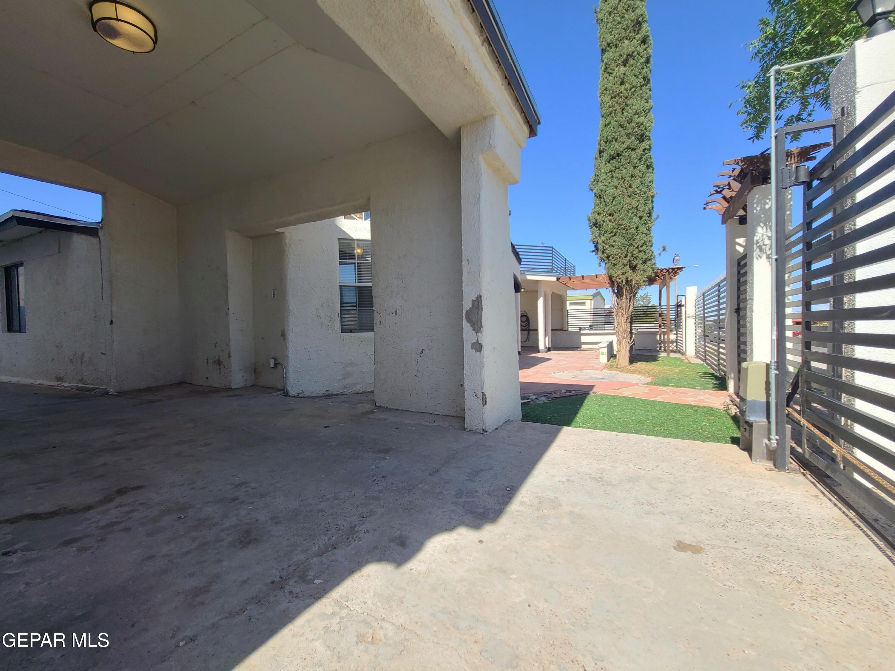 1714 Banker Road Canutillo, TX 79835 - Photo 4 of 78 Carport