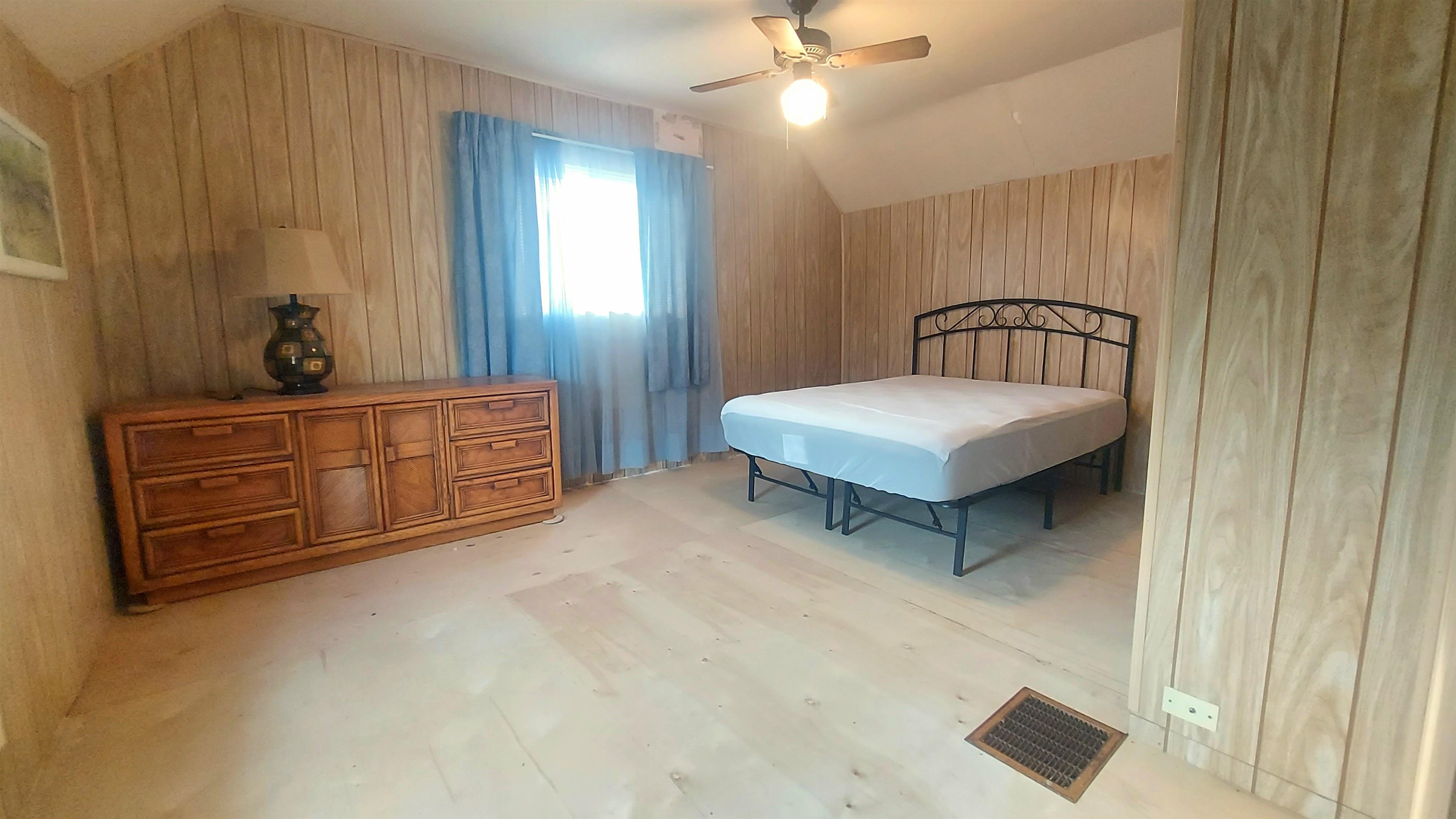 401 Stanton Street Bay City, MI 48708 - Photo 15 of 23