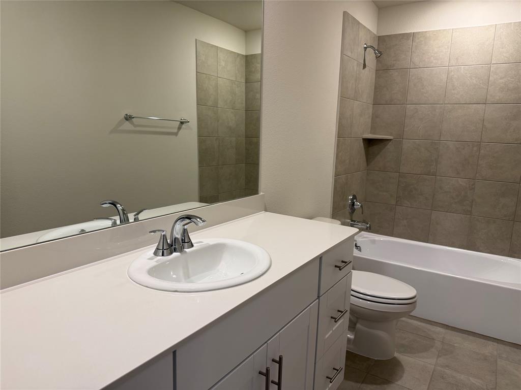 1736 Arches Road Anna, TX 75409 - Photo 14 of 18 Bathroom featuring vanity and shower / bath combination