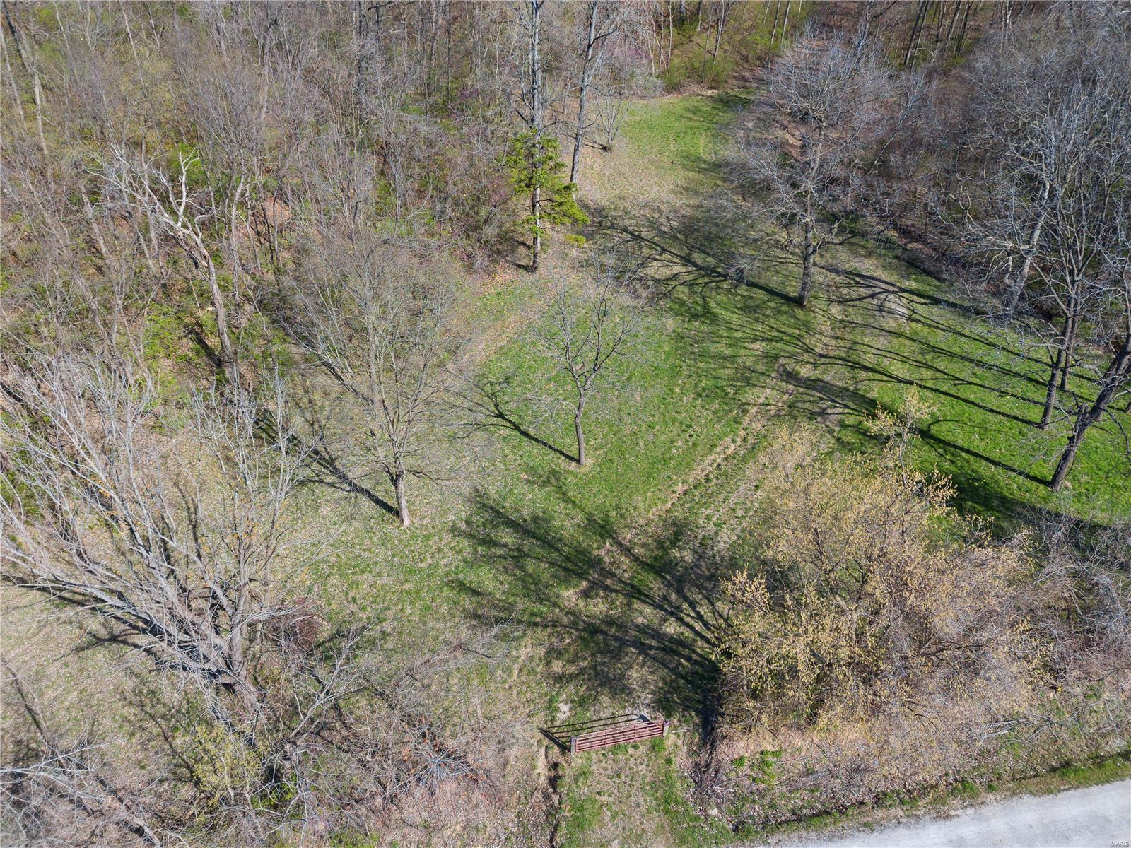 17 Greens Bottom Road St. Charles, MO 63304 - Photo 7 of 16