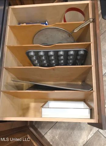 $525,000 | 2190 Redbud Cove, Southaven, MS 38672