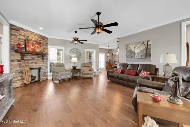 $525,000 | 2190 Redbud Cove, Southaven, MS 38672