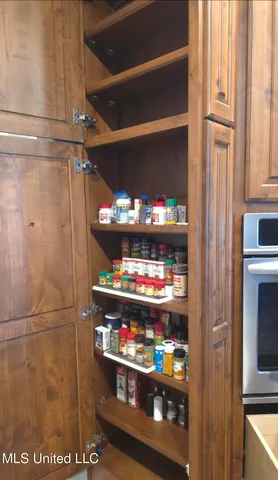 $525,000 | 2190 Redbud Cove, Southaven, MS 38672