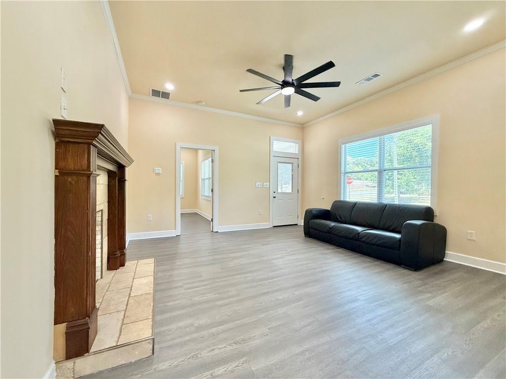 1759 Bolton Road Northwest Atlanta, GA 30318 - Photo 9 of 34 Gallery Image 9