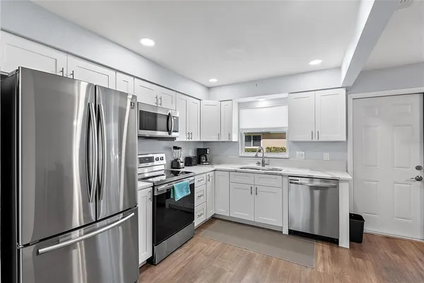 $130,000 | 6795 Armand Place, Unit 4, Pinellas Park, FL 33781